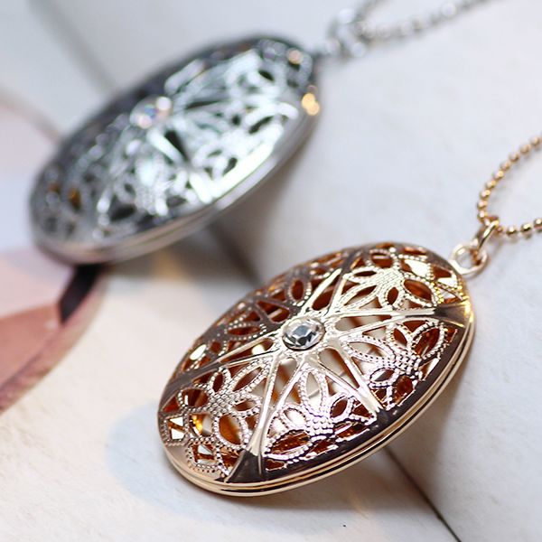 yyw fashion locket necklace flat oval gold-color p locket ball chain with rhinestone hollow approx 17 inch strand, Silver
yyw fashion locket necklace flat oval gold-color p locket ball chain with rhinestone hollow approx 17 inch strand, Silver