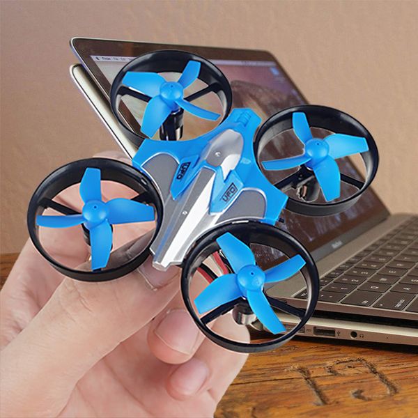 4-channel 2.4ghz rc uav electric remote control aircraft 6-axis gyroscope with lighting mini uav remote control toy gift children's toy
4-channel 2.4ghz rc uav electric remote control aircraft 6-axis gyroscope with lighting mini uav remote control toy gift children's toy