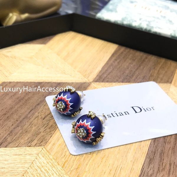 jewelry women earrings retro brass alphabet design earrings elagant women stud earrings fashion style with box xx088, Silver
jewelry women earrings retro brass alphabet design earrings elagant women stud earrings fashion style with box xx088, Silver