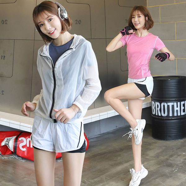 women's yoga set fitness sportswear gym wear short sleeve crop coat high waist running shorts fitness pants three-piece set2020, White;red
women's yoga set fitness sportswear gym wear short sleeve crop coat high waist running shorts fitness pants three-piece set2020, White;red