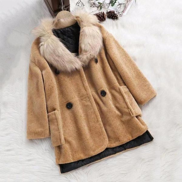 faux fur coat women autumn winter fluffy 2020 plush coat fashion solid long sleeve lapel loose warm soft fleece outwear, Black
faux fur coat women autumn winter fluffy 2020 plush coat fashion solid long sleeve lapel loose warm soft fleece outwear, Black