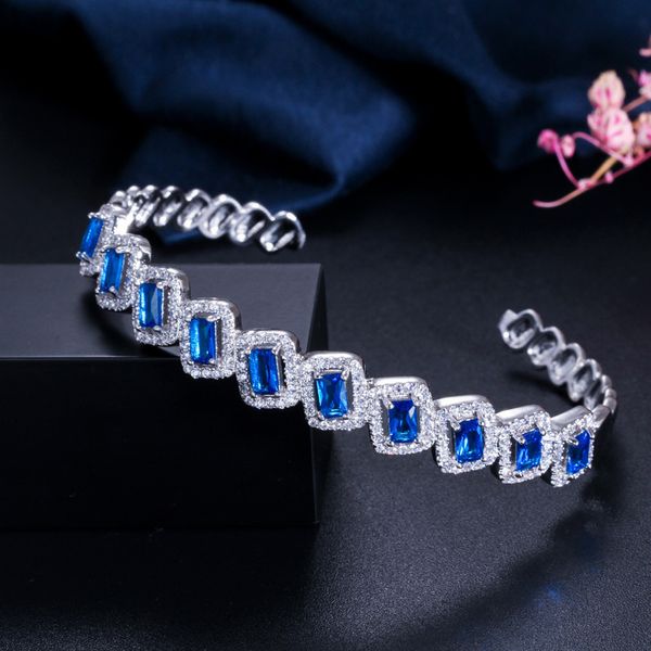 jewery cubic zirconia women bracelet gold plated with copper lady link chains, Golden;silver
jewery cubic zirconia women bracelet gold plated with copper lady link chains, Golden;silver