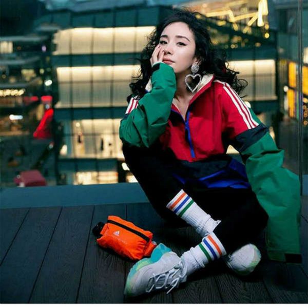 2020 мода женщин людей куртки для осени и зимы вскользь unisex спорт windbreak куртки hoodie jacket haute couture, Black;brown
2020 мода женщин людей куртки для осени и зимы вскользь unisex спорт windbreak куртки hoodie jacket haute couture, Black;brown
