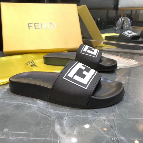 2020 summer new fashion men's and women's casual slippers, comfortable home fashion sandals, couple models with boxes, Red;white
2020 summer new fashion men's and women's casual slippers, comfortable home fashion sandals, couple models with boxes, Red;white