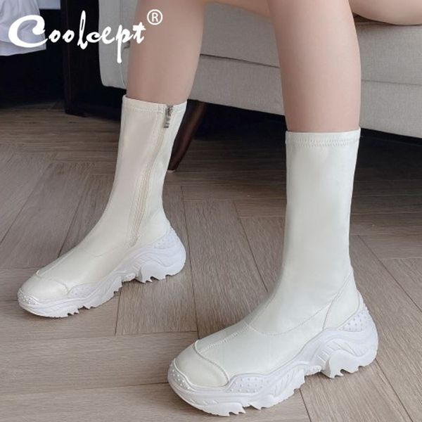 coolcept real leather women short boots flats zipper shoes round toe winter warm boots women fashion party footwear size 34-39, Black
coolcept real leather women short boots flats zipper shoes round toe winter warm boots women fashion party footwear size 34-39, Black