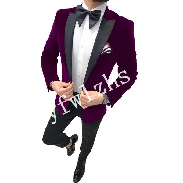 новые вельвет groomsmen пик нагрудные свадебные groom tuxedos мужские костюмы венчания / prom / ужин best man blazer (куртка + tie + брюки, Black;gray
новые вельвет groomsmen пик нагрудные свадебные groom tuxedos мужские костюмы венчания / prom / ужин best man blazer (куртка + tie + брюки, Black;gray