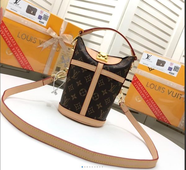 2020 designers handbags luxury bags shoulder tote clutch bag genuine leather purses ladies women bags wallet 85
2020 designers handbags luxury bags shoulder tote clutch bag genuine leather purses ladies women bags wallet 85