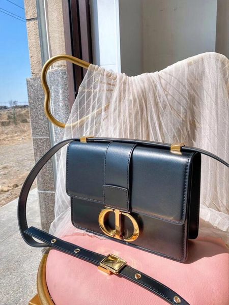 2020 new cd dio r hight quality backpack bags boutique 1:1 lpackage wallet purse designer bag handbag female purse fashion women bag08, Black
2020 new cd dio r hight quality backpack bags boutique 1:1 lpackage wallet purse designer bag handbag female purse fashion women bag08, Black