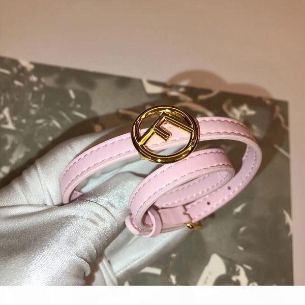 2019 мода brand luxury gold кожаный браслет для женщин дизайнер ювелирных изделий розовый черный синий зеленый браслеты bijoux gift y1905110, Black
2019 мода brand luxury gold кожаный браслет для женщин дизайнер ювелирных изделий розовый черный синий зеленый браслеты bijoux gift y1905110, Black