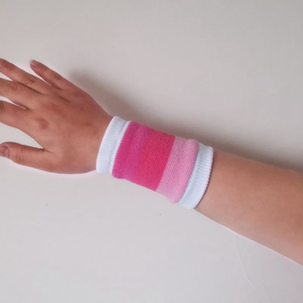 fashion wristbands cute color outdoors sports wrist guard set fitness running thin basketball knitting wrist guard iia208, Black;red
fashion wristbands cute color outdoors sports wrist guard set fitness running thin basketball knitting wrist guard iia208, Black;red
