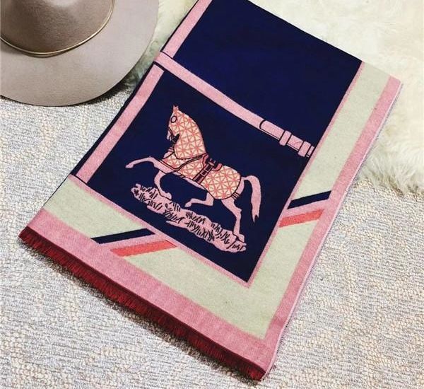 warm, and elegant women s autumn and winter wool scarves are of transportation costs without box, Blue;gray
warm, and elegant women s autumn and winter wool scarves are of transportation costs without box, Blue;gray