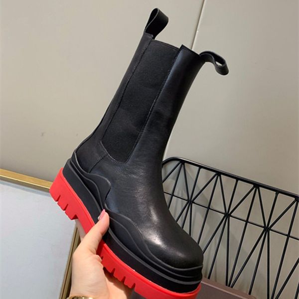 new arrival 2020 autumn and winter genuine leather mid- boots round toe elastic band platform women boots, Black
new arrival 2020 autumn and winter genuine leather mid- boots round toe elastic band platform women boots, Black