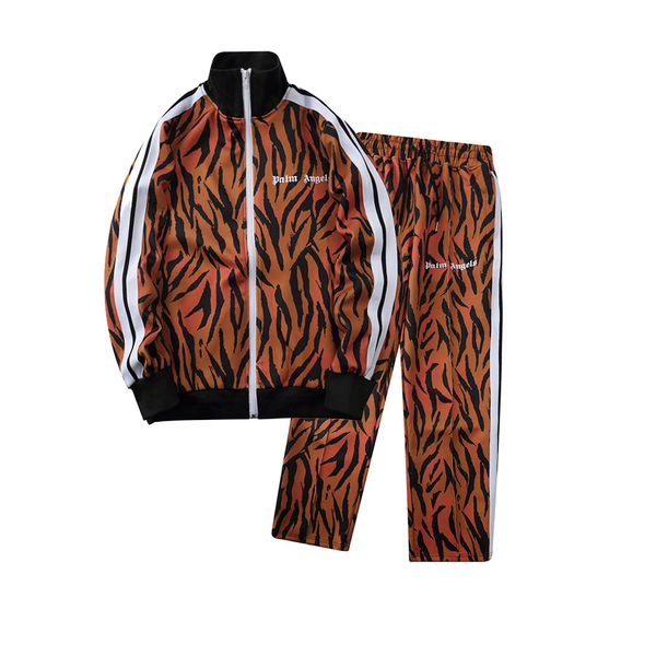 2020 new track suit men's winter sportswear zipper shirt coat loose men's suit sportswear zipper suit coat pants, Black;brown
2020 new track suit men's winter sportswear zipper shirt coat loose men's suit sportswear zipper suit coat pants, Black;brown