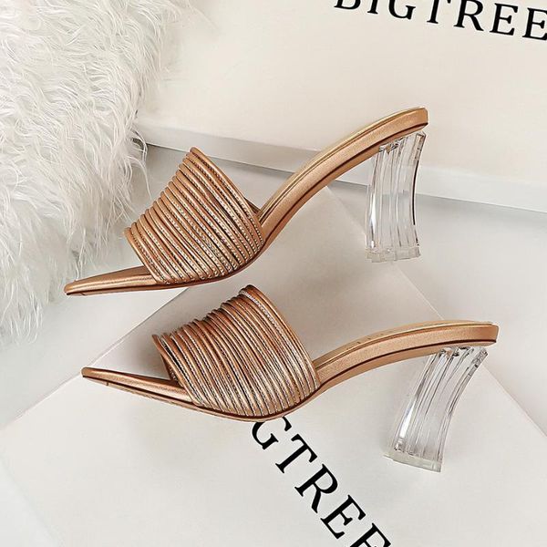 slippers women's outer wear summer sandals 2020 new fashion ladies high-heeled transparent thick-heeled crystal sandals, Black
slippers women's outer wear summer sandals 2020 new fashion ladies high-heeled transparent thick-heeled crystal sandals, Black