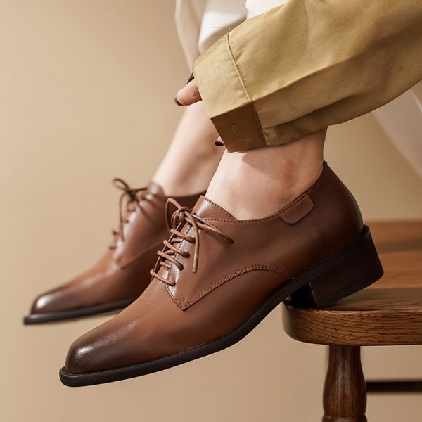 2020 весна англия vintage lace-up кожаные ботинки способа женщин из натуральной кожи броги flats ladies вскользь большого размера квартиры, Black
2020 весна англия vintage lace-up кожаные ботинки способа женщин из натуральной кожи броги flats ladies вскользь большого размера квартиры, Black