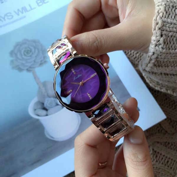 high-end genuine watch shi gaudi ladies watch steel watch female ocean heart series quartz, Slivery;brown
high-end genuine watch shi gaudi ladies watch steel watch female ocean heart series quartz, Slivery;brown