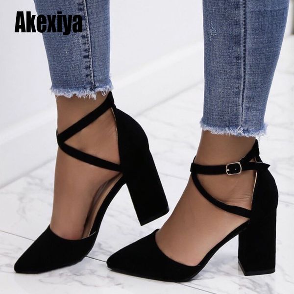 2020 new sandals female autumnwith a word buckle wild high-heeled shoes pointed thick with single shoe fashion u207, Black
2020 new sandals female autumnwith a word buckle wild high-heeled shoes pointed thick with single shoe fashion u207, Black