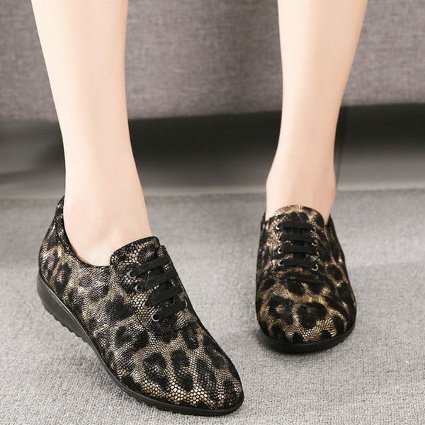 new fashion women flat shoes genuine leather soft bottom deep shoes for office ladies shoe comfortable driving i2-75
new fashion women flat shoes genuine leather soft bottom deep shoes for office ladies shoe comfortable driving i2-75