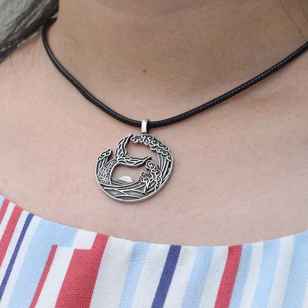 lanseis 1pcs whale tail women necklace pendant fish's tail sticks out of the waves beautiful girl jewelry whale protector, Silver
lanseis 1pcs whale tail women necklace pendant fish's tail sticks out of the waves beautiful girl jewelry whale protector, Silver