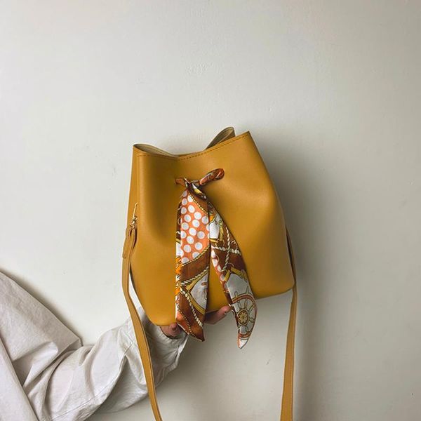2020 new fashion aelicy women wild messenger bag luxury handbags khaki solid black women bags designer fashion one-shoulder small square bag
2020 new fashion aelicy women wild messenger bag luxury handbags khaki solid black women bags designer fashion one-shoulder small square bag