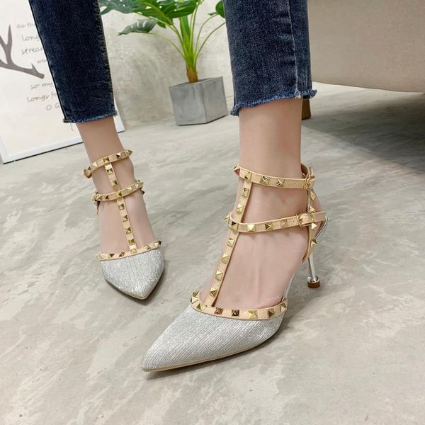 2020 new 6cm pumps club thin heel shows thin high heels shallow head rivet hollows word pointed toe women's single shoes, Black
2020 new 6cm pumps club thin heel shows thin high heels shallow head rivet hollows word pointed toe women's single shoes, Black