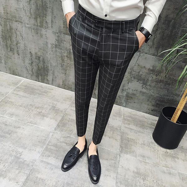 2020 new plaid suit pant men brand designer gentlemen british style dress suit pant man business casual work men trousers, White;black
2020 new plaid suit pant men brand designer gentlemen british style dress suit pant man business casual work men trousers, White;black