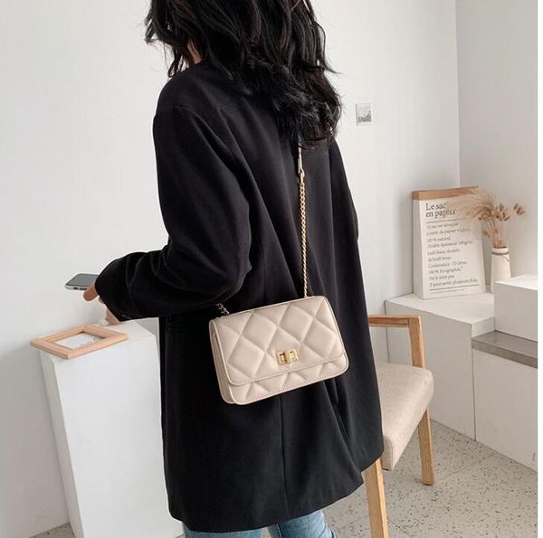 new arrival women bags quality fashion oblique small square bag small fragrance shoulder bag
new arrival women bags quality fashion oblique small square bag small fragrance shoulder bag