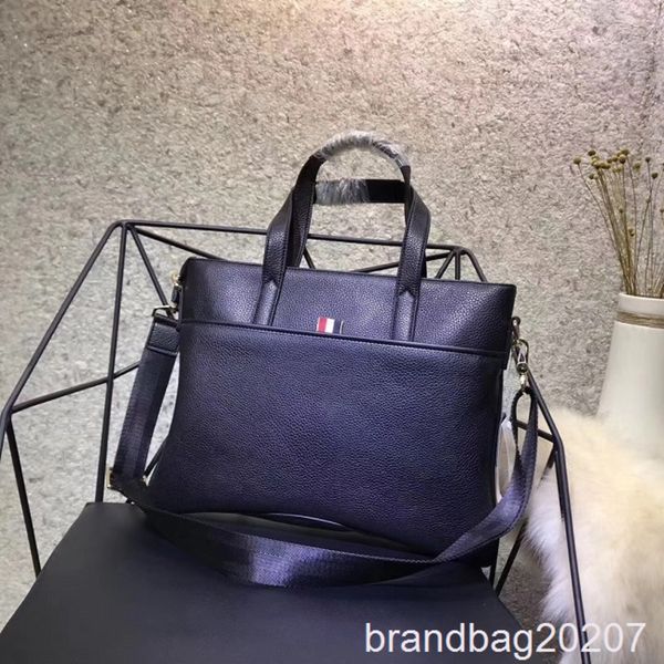 the classic shoulder bag mens fashion crossbody bag women crossbody bags famous shoulder bag man flap black
the classic shoulder bag mens fashion crossbody bag women crossbody bags famous shoulder bag man flap black