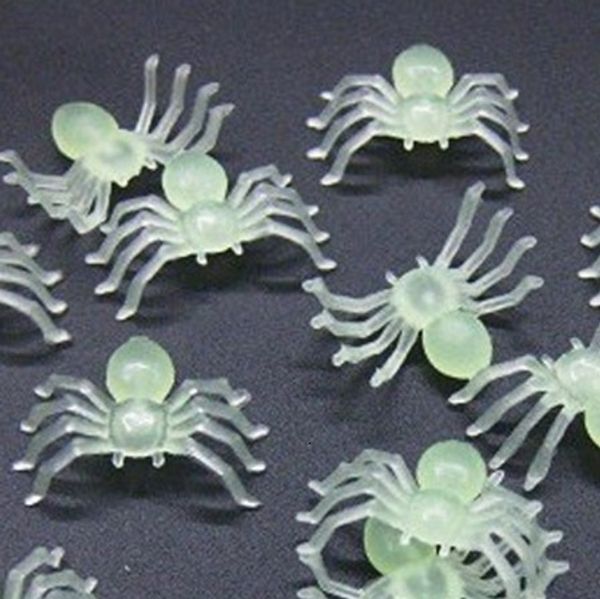 50pcs/lot halloween mini plastic black luminous spider joking birthday toys diy decoration diy party decorative props hot
50pcs/lot halloween mini plastic black luminous spider joking birthday toys diy decoration diy party decorative props hot