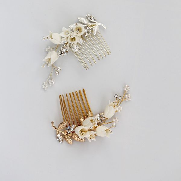delicate ceramic flower bridal hair comb pearls and crystal wedding headpiece party prom hair jewelry 2020 handmade accessories, Golden;silver
delicate ceramic flower bridal hair comb pearls and crystal wedding headpiece party prom hair jewelry 2020 handmade accessories, Golden;silver