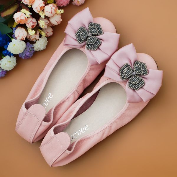 2020 fashion women flats plus size 43 44 ballet flats bow slip-on lazy loafers genuine leather womens flat casual shoes, Black
2020 fashion women flats plus size 43 44 ballet flats bow slip-on lazy loafers genuine leather womens flat casual shoes, Black