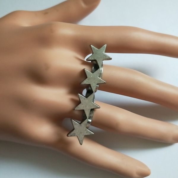 fashion punk rings jewelry new three colorstwo-finger five-pointed star ring for women gift rings drop shipping, Golden;silver
fashion punk rings jewelry new three colorstwo-finger five-pointed star ring for women gift rings drop shipping, Golden;silver