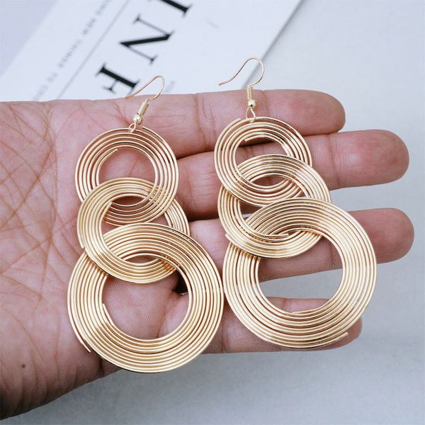 fashion women exaggerated long tassels circle drop earrings nightclub retro gold/silver color big earrings jewelry
fashion women exaggerated long tassels circle drop earrings nightclub retro gold/silver color big earrings jewelry
