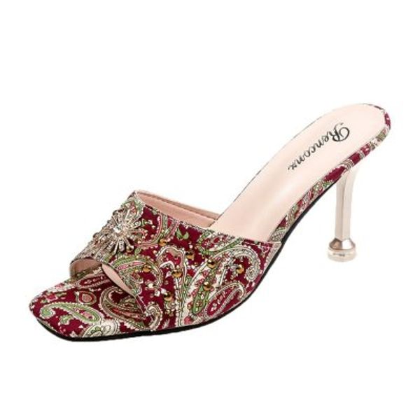 2020 summer new style baotou stiletto heel embroidery fashion all-match large size women's slippers, Black
2020 summer new style baotou stiletto heel embroidery fashion all-match large size women's slippers, Black