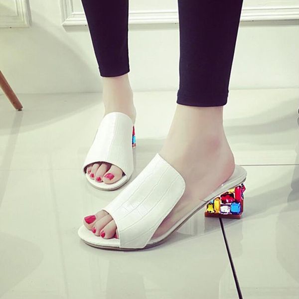 women transparent graffiti square heel slides sandals for female ladies rhinestone crystal flip flop new 2020, Black
women transparent graffiti square heel slides sandals for female ladies rhinestone crystal flip flop new 2020, Black