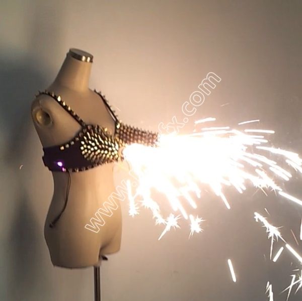 women costumes spray fire bra / nightclub suit / disco dress nightclub dress, Black;red
women costumes spray fire bra / nightclub suit / disco dress nightclub dress, Black;red