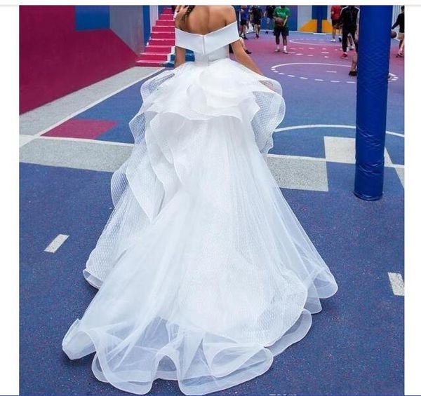 vintage mermaid wedding dresses 2020 detachable train off the shoulder short sleeve pleats open back beach bridal gowns custom, White
vintage mermaid wedding dresses 2020 detachable train off the shoulder short sleeve pleats open back beach bridal gowns custom, White