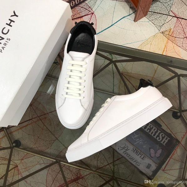 luxury designer fashion men's casual sports shoes, comfortable and versatile casual sports shoe belt box, many colorsas, Red;white
luxury designer fashion men's casual sports shoes, comfortable and versatile casual sports shoe belt box, many colorsas, Red;white