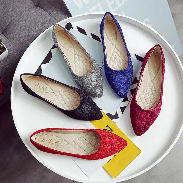 women flats shoes 2020 new fashion shoes leather casual office ladies slip on black red purple women footwear big size 43
women flats shoes 2020 new fashion shoes leather casual office ladies slip on black red purple women footwear big size 43