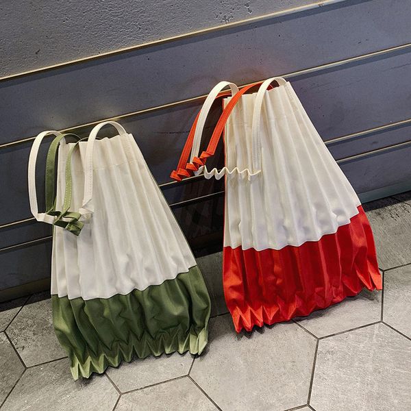 fashion pleated canvas shoulder bag women causal large capacity shopping bucket bags lady designer handbag cell phone bags
fashion pleated canvas shoulder bag women causal large capacity shopping bucket bags lady designer handbag cell phone bags