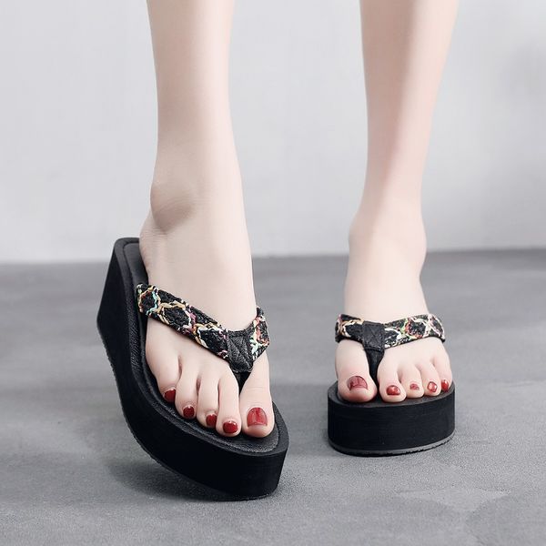 on a wedge shoes woman's slippers platform shale female beach luxury slides shose women rubber flip flops heeled mules 2020, Black
on a wedge shoes woman's slippers platform shale female beach luxury slides shose women rubber flip flops heeled mules 2020, Black