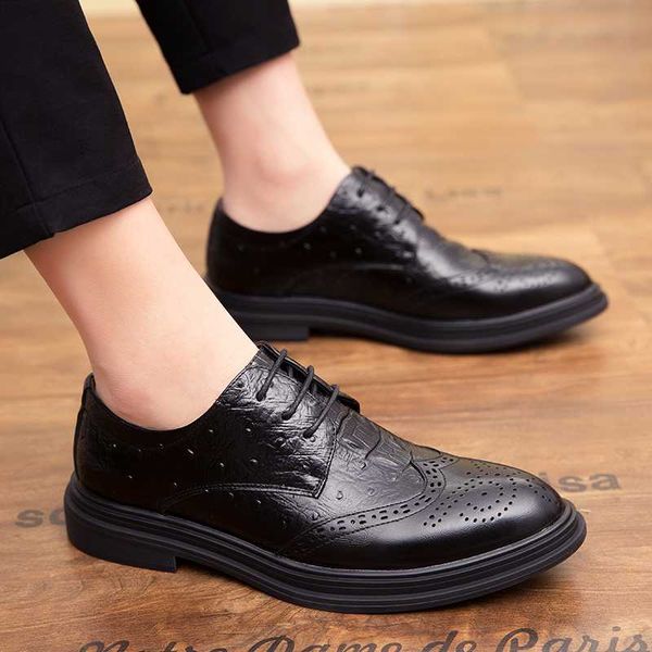 мужские кожаные туфли остроносых выбивать тенденцию четыре сезона моды грубого башмака дышащего узелок мужских ботинок zapatos hombre, Black 
мужские кожаные туфли остроносых выбивать тенденцию четыре сезона моды грубого башмака дышащего узелок мужских ботинок zapatos hombre, Black