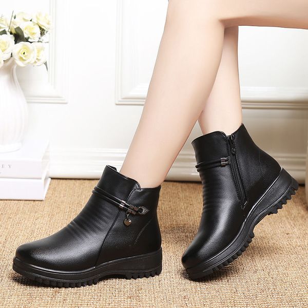 boots extra size 42/43 women black thick plush warm for mother gift shoes non-slip rubber 2021 trendy
boots extra size 42/43 women black thick plush warm for mother gift shoes non-slip rubber 2021 trendy