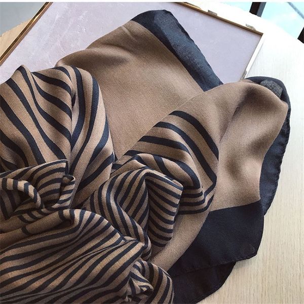 2020 silk scarves autumn winter women fashion print scarf ladies beach big size cotton shawl popular headcloth, Blue;gray
2020 silk scarves autumn winter women fashion print scarf ladies beach big size cotton shawl popular headcloth, Blue;gray
