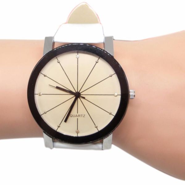 designer watches luxury watch loves simple casual pu leather watchband round dial couples watch quartz wrist smile, Slivery;brown
designer watches luxury watch loves simple casual pu leather watchband round dial couples watch quartz wrist smile, Slivery;brown