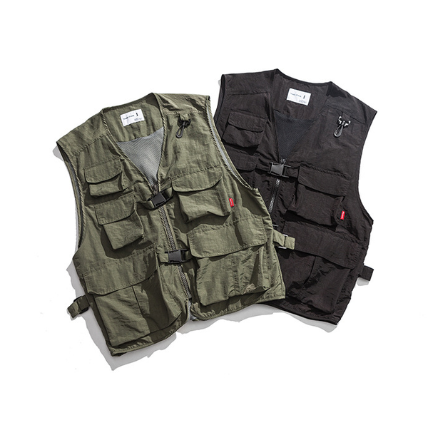 men's loose tooling vest spring autumn polyester multi pockets safari style vest reporter waistcoat travel sleeveles jacket, Black;white
men's loose tooling vest spring autumn polyester multi pockets safari style vest reporter waistcoat travel sleeveles jacket, Black;white