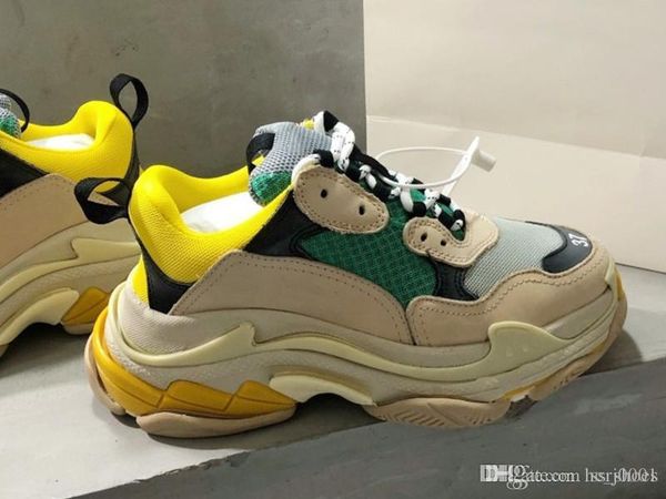 triple s sneaker in green white and yellow calfskin lambskin and mesh calfskin, lambskin and mesh complex 3-layered outsole, Black
triple s sneaker in green white and yellow calfskin lambskin and mesh calfskin, lambskin and mesh complex 3-layered outsole, Black