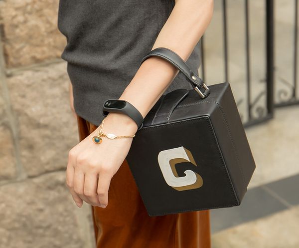 new european style simple fashion personality saturn bracelet saturn bracelet, Black
new european style simple fashion personality saturn bracelet saturn bracelet, Black