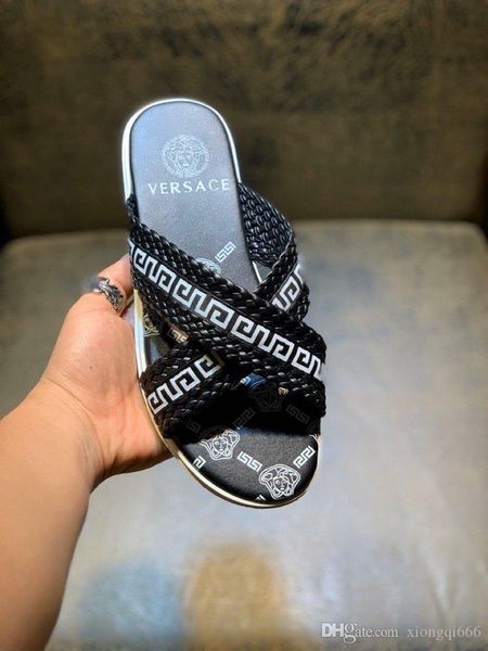 luxury designer summer men's fashion slippers, comfortable slippers at home, Red;white
luxury designer summer men's fashion slippers, comfortable slippers at home, Red;white