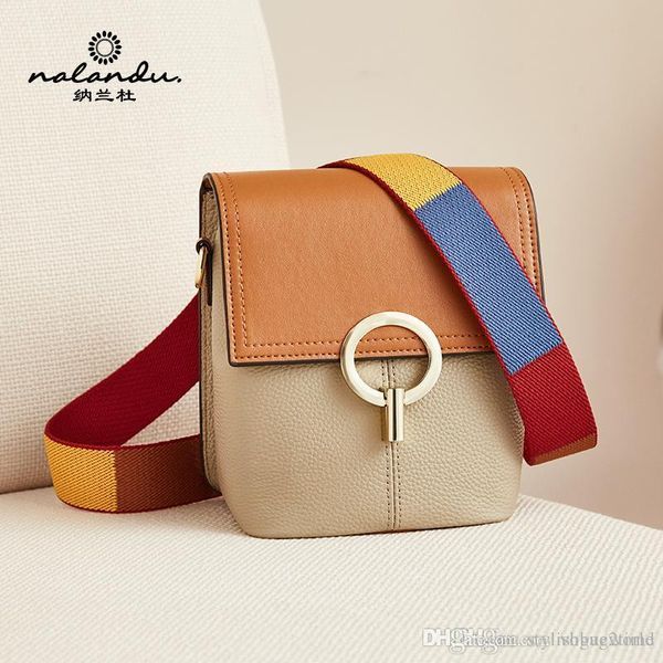 ladies handbags ladies leather diagonal shoulder big shopping bag european and american retro large capacity bucket bag tote bag 656
ladies handbags ladies leather diagonal shoulder big shopping bag european and american retro large capacity bucket bag tote bag 656
